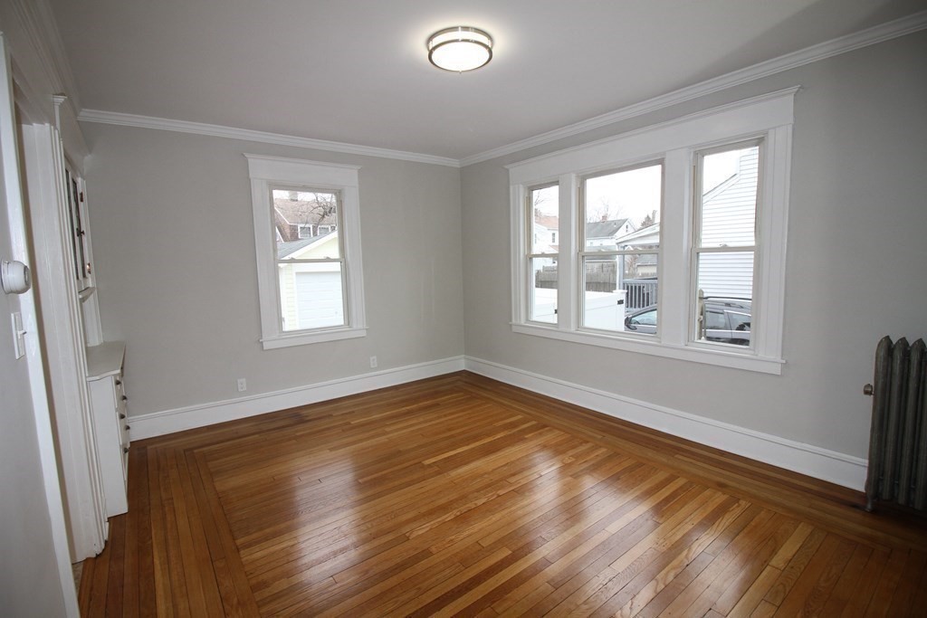 41 Manitoba Street Springfield, MA 01108 - Photo 8 of 11 Gallery Image 8