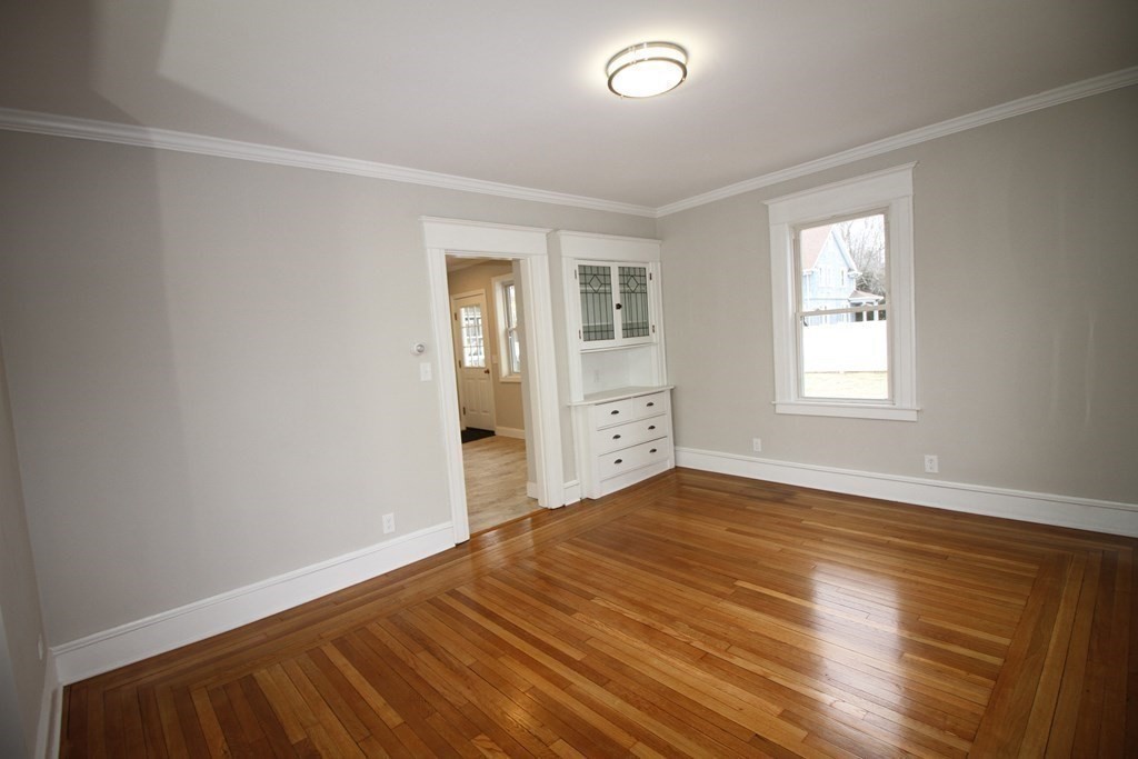 41 Manitoba Street Springfield, MA 01108 - Photo 9 of 11 Gallery Image 9