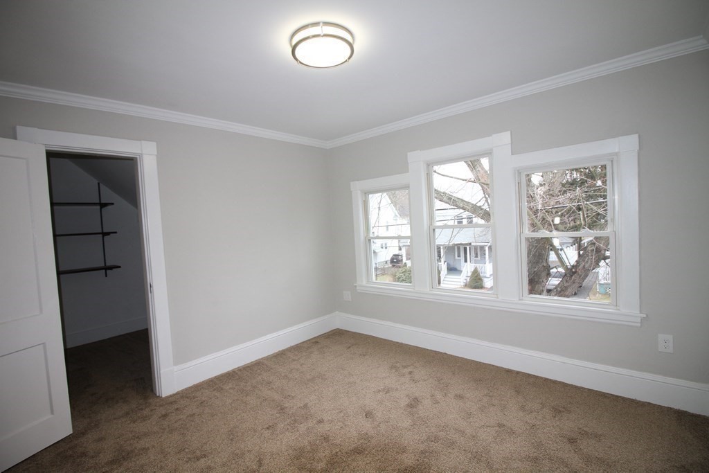41 Manitoba Street Springfield, MA 01108 - Photo 10 of 11 Gallery Image 10