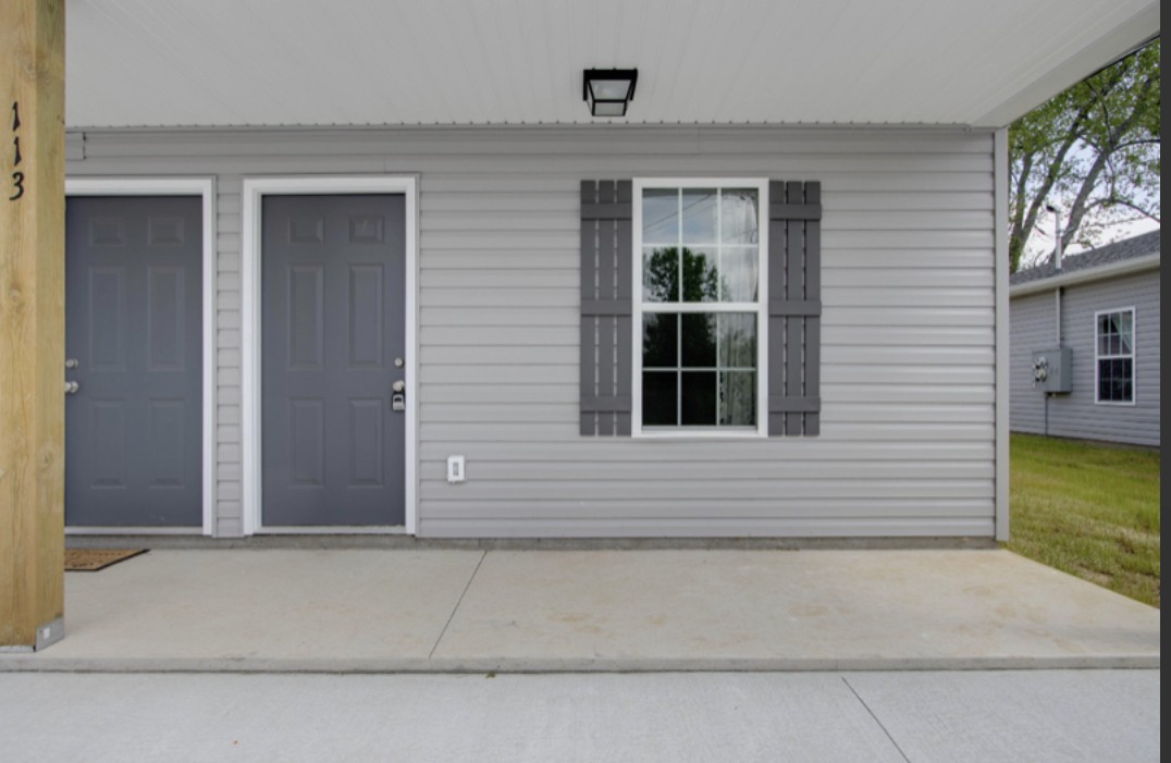 113 Bright Avenue Carthage, TN 37030 - Photo 2 of 14 a view of entrance of the house