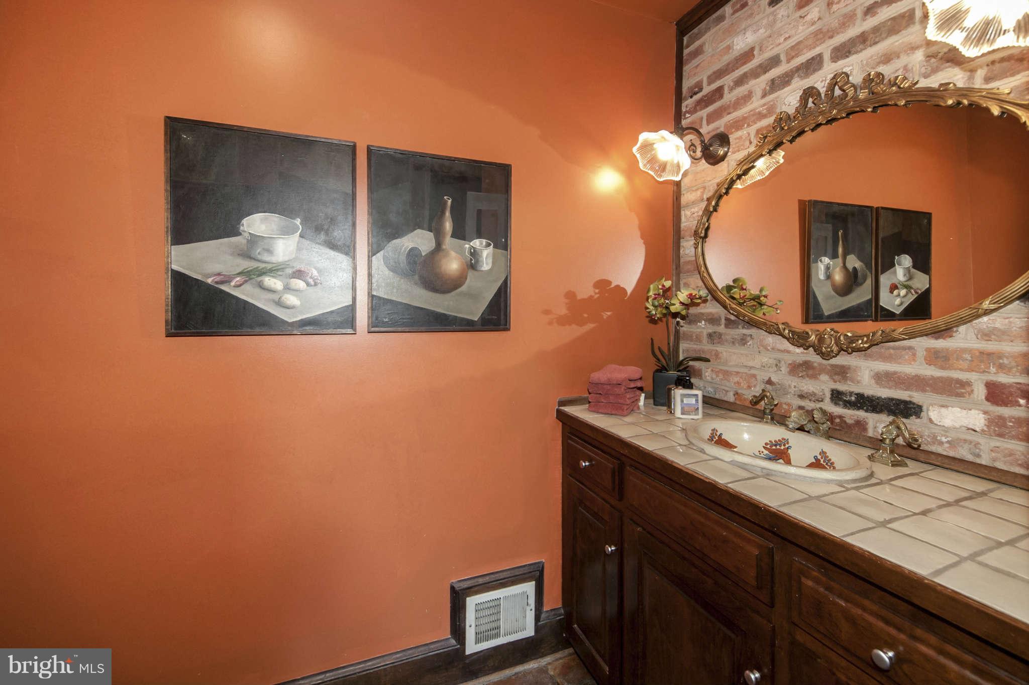 15701 Seneca Road Germantown, MD 20874 - Photo 16 of 30 Bath