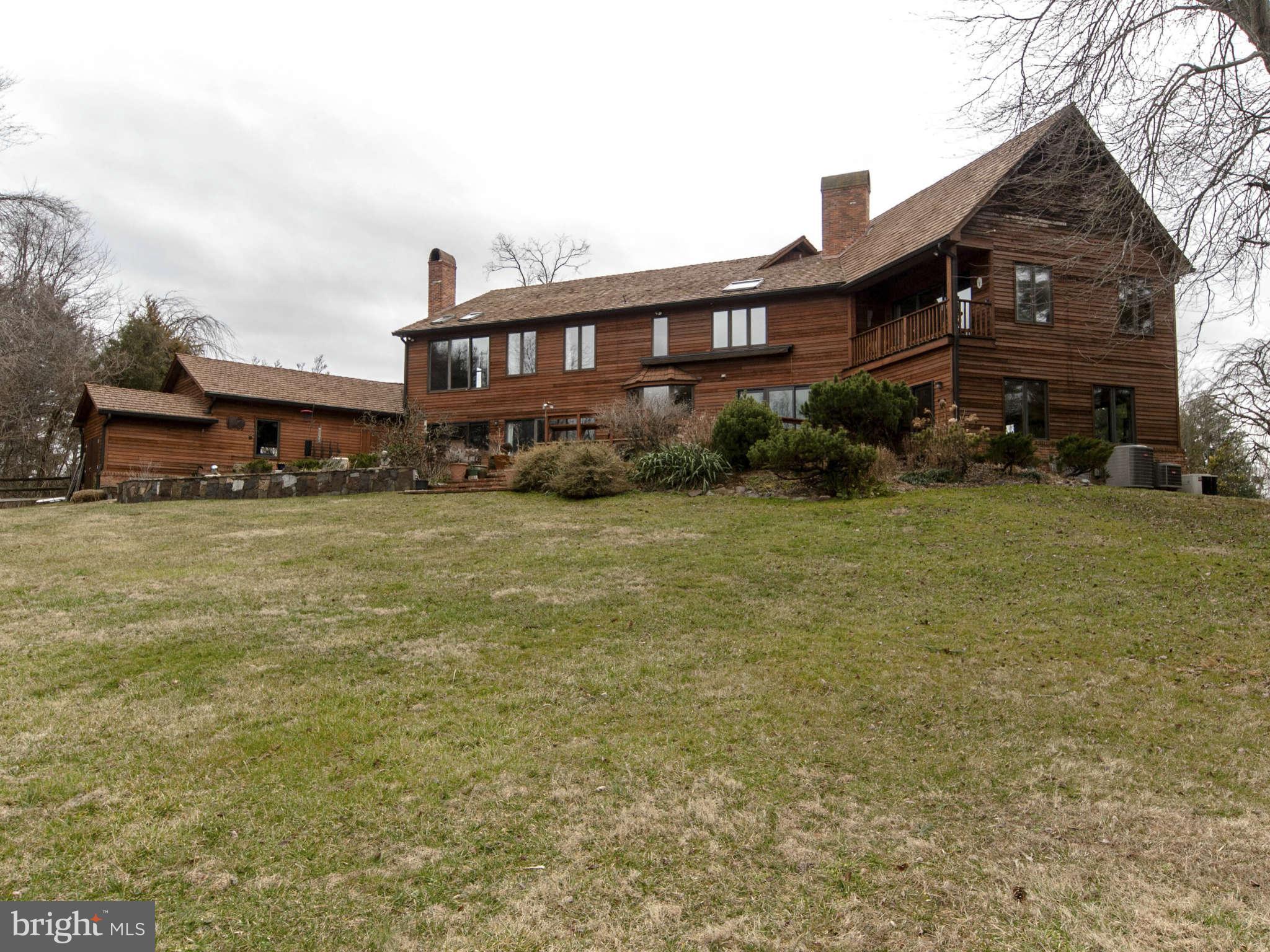15701 Seneca Road Germantown, MD 20874 - Photo 3 of 30 Exterior (Rear)