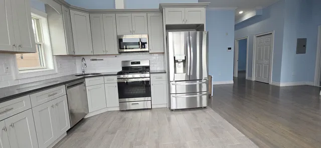 $724,000 | 37 Spruce Street, Unit 5, Jersey City, NJ 07306