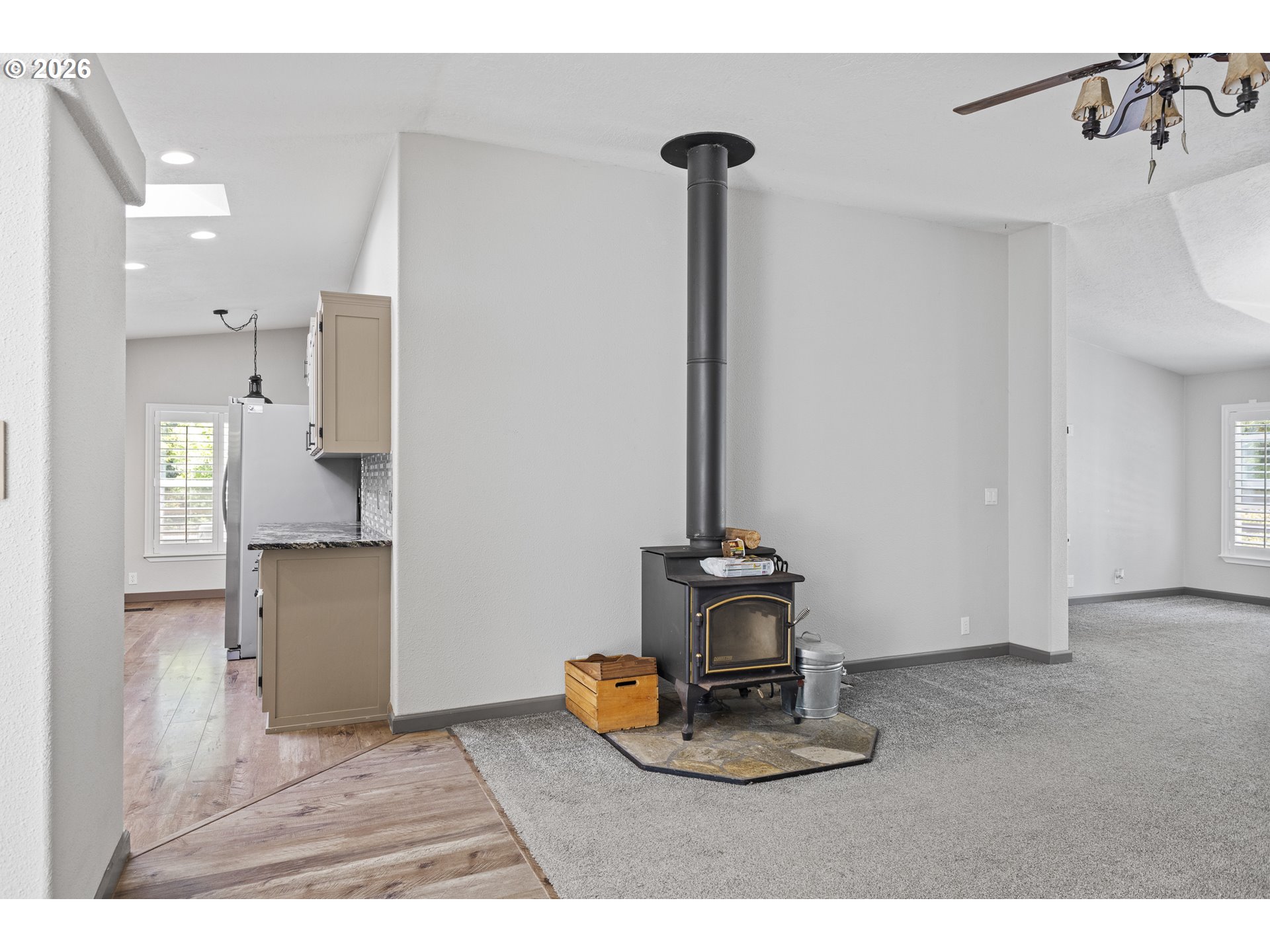 62291 Crown Point Road Coos Bay, OR 97420 - Photo 11 of 48