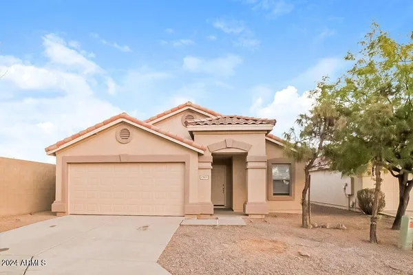 $2,200 | 7929 West Caron Drive, Peoria, AZ 85345