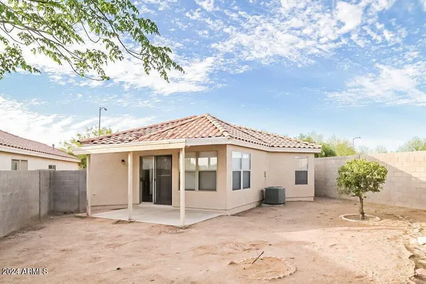 $2,090 | 7929 West Caron Drive, Peoria, AZ 85345