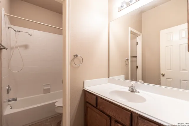 $1,800 | 520 Thurber Drive, Schertz, TX 78154