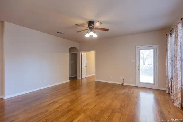 $1,800 | 520 Thurber Drive, Schertz, TX 78154