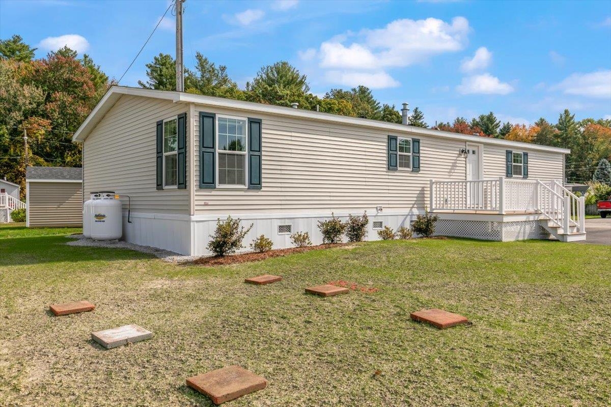 22 Marigold Road Salem, NH 03079 - Photo 23 of 28