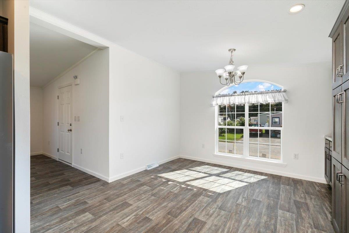 22 Marigold Road Salem, NH 03079 - Photo 5 of 28
