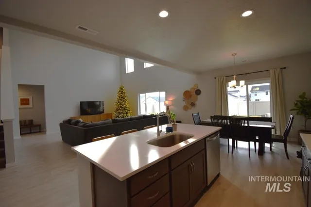 $3,300 | 19241 Red Eagle Way, Caldwell, ID 83605