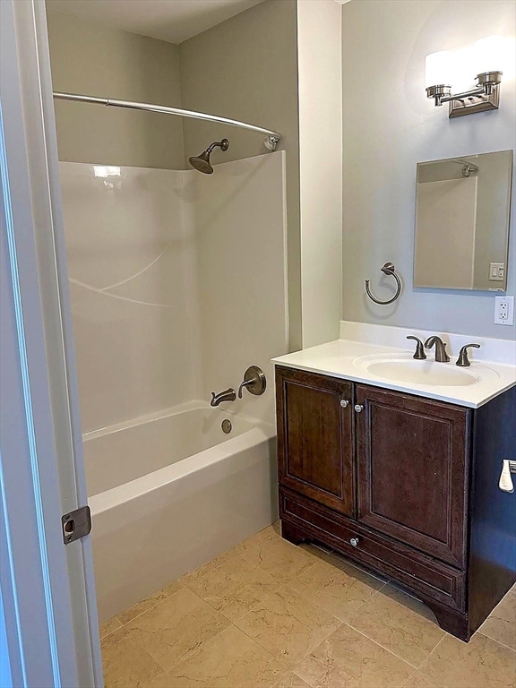 978 Worcester Street, Unit 403 Wellesley, MA 02482 - Photo 7 of 8