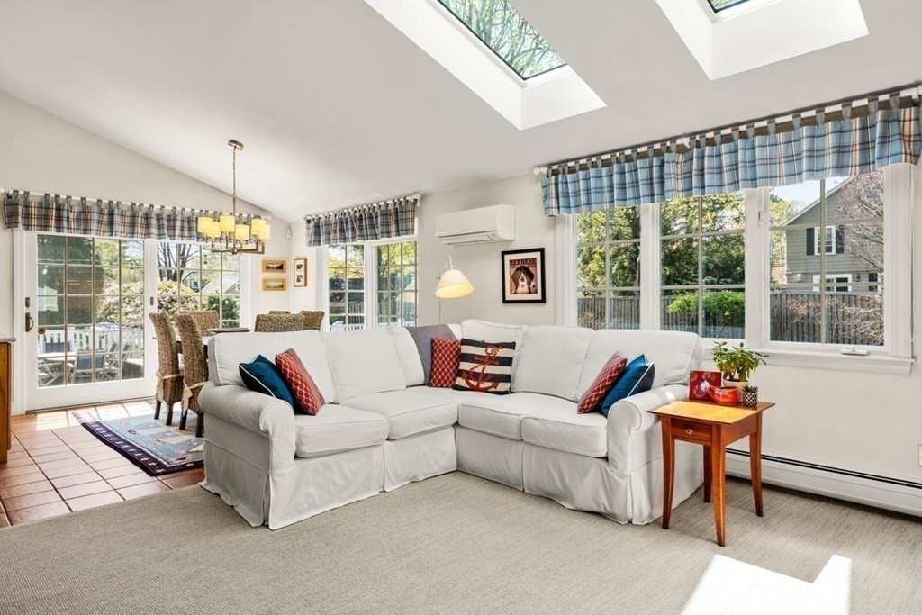 2 Cavanagh Road Wellesley, MA 02481 - Photo 3 of 41