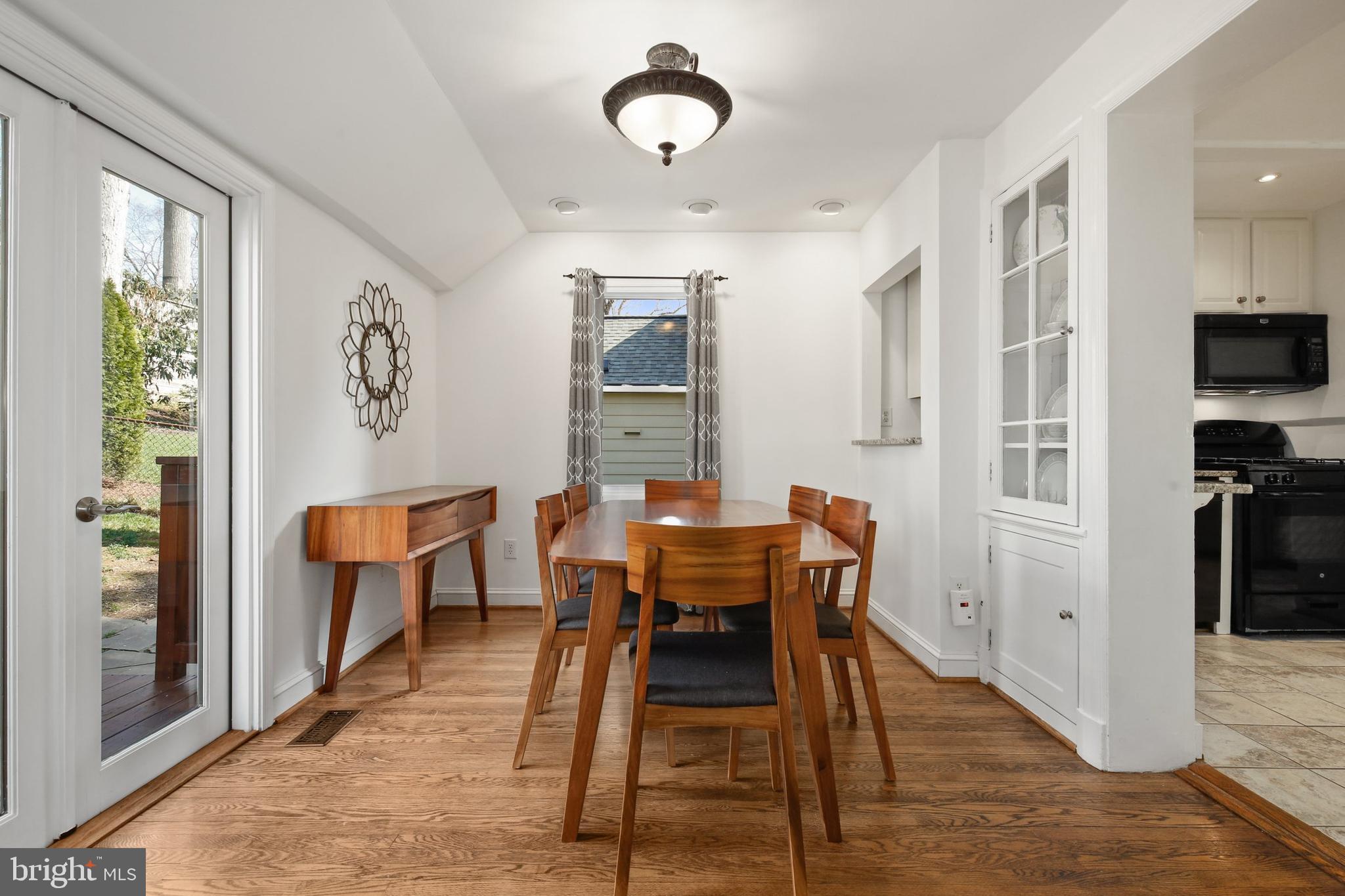 6801 Barr Road Bethesda, MD 20817 - Photo 13 of 46 Gallery Image 13