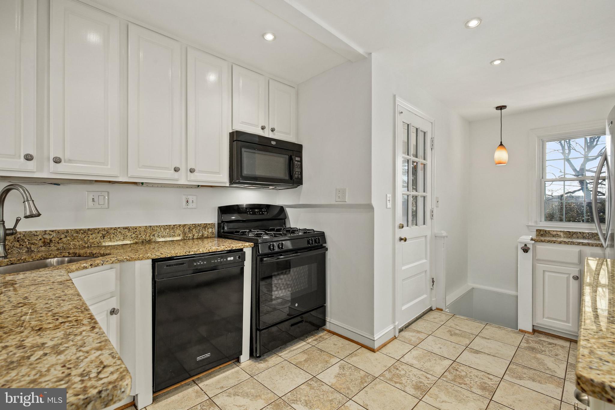 6801 Barr Road Bethesda, MD 20817 - Photo 19 of 46 Gallery Image 19