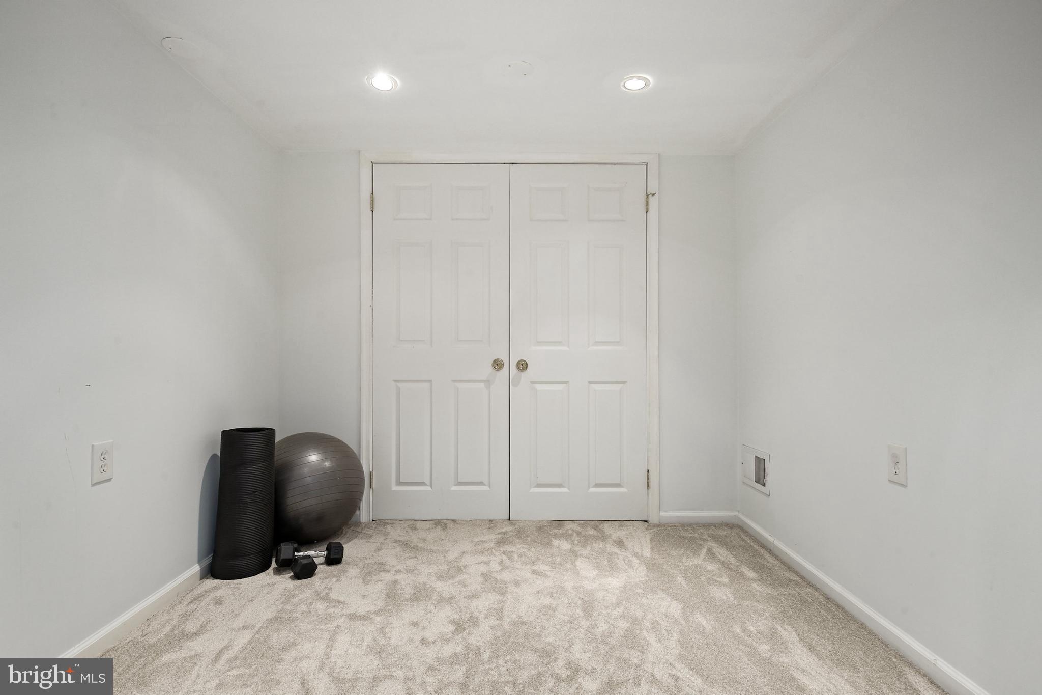 6801 Barr Road Bethesda, MD 20817 - Photo 26 of 46 Gallery Image 26