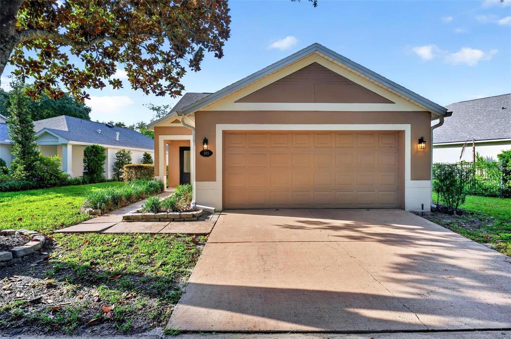 305 Ridgeway Boulevard DeLand, FL 32724 - Photo 2 of 44