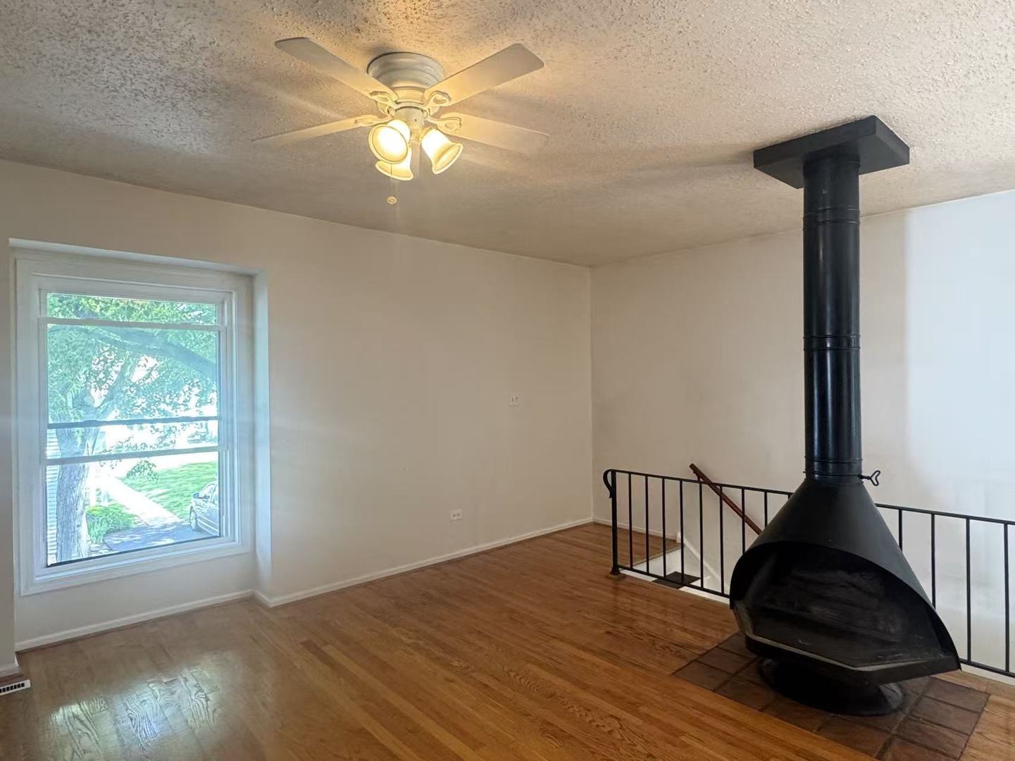 1326 Inverrary Lane, Unit 1326 Deerfield, IL 60015 - Photo 8 of 15 a view of entryway and hall with wooden floor