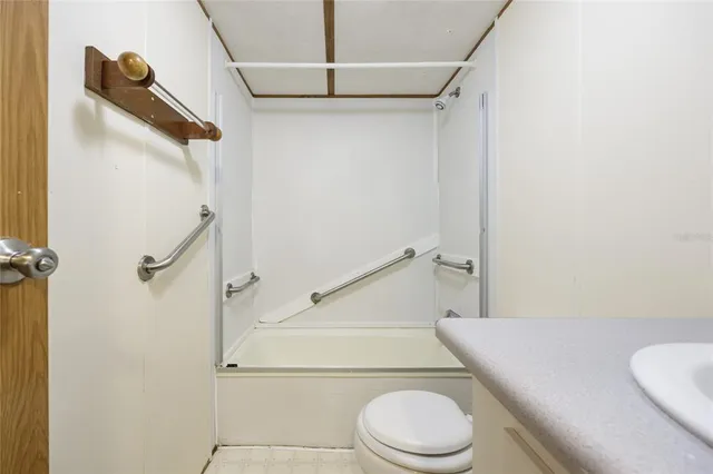 $235,000 | 7122 North W 200th Terrace, Alachua, FL 32615