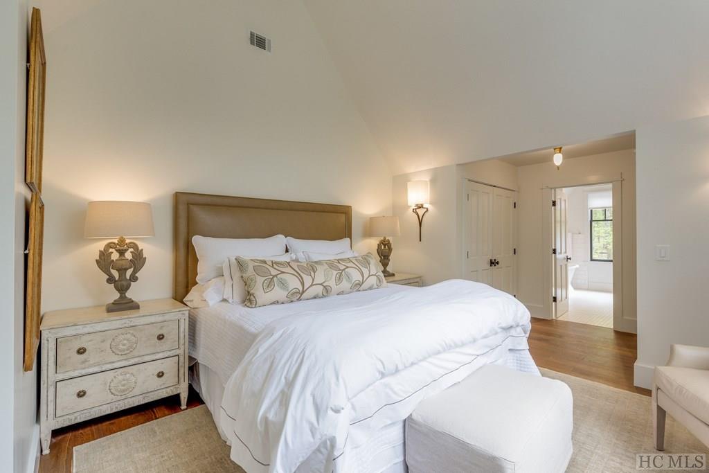 215 Satulah Road Highlands, NC 28741 - Photo 19 of 32 Gallery Image 19