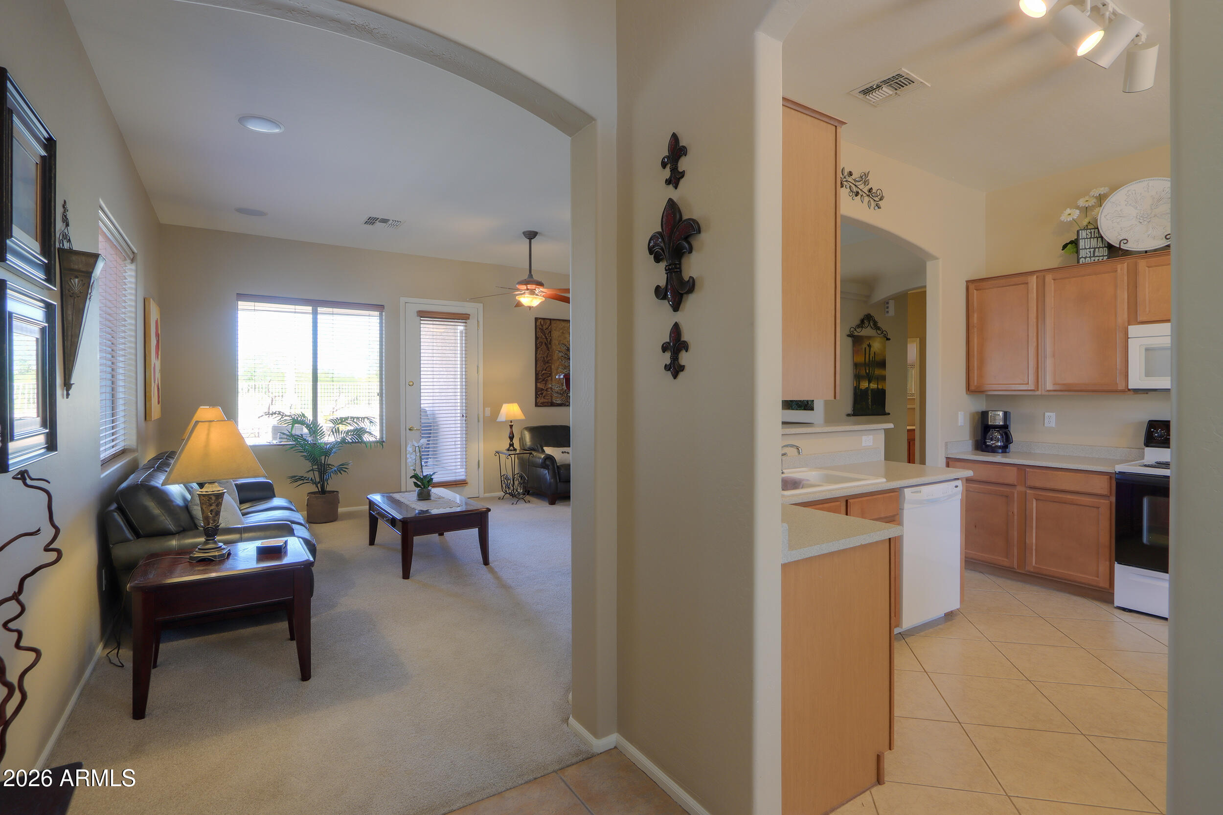 21563 Greenway Road Maricopa, AZ 85138 - Photo 6 of 35