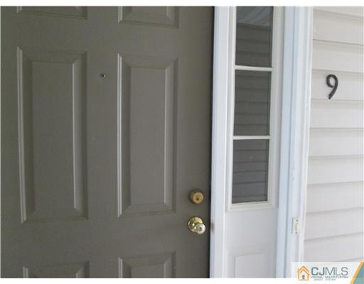 9 Prestwick Way Edison, NJ 08820 - Photo 4 of 10 Gallery Image 4