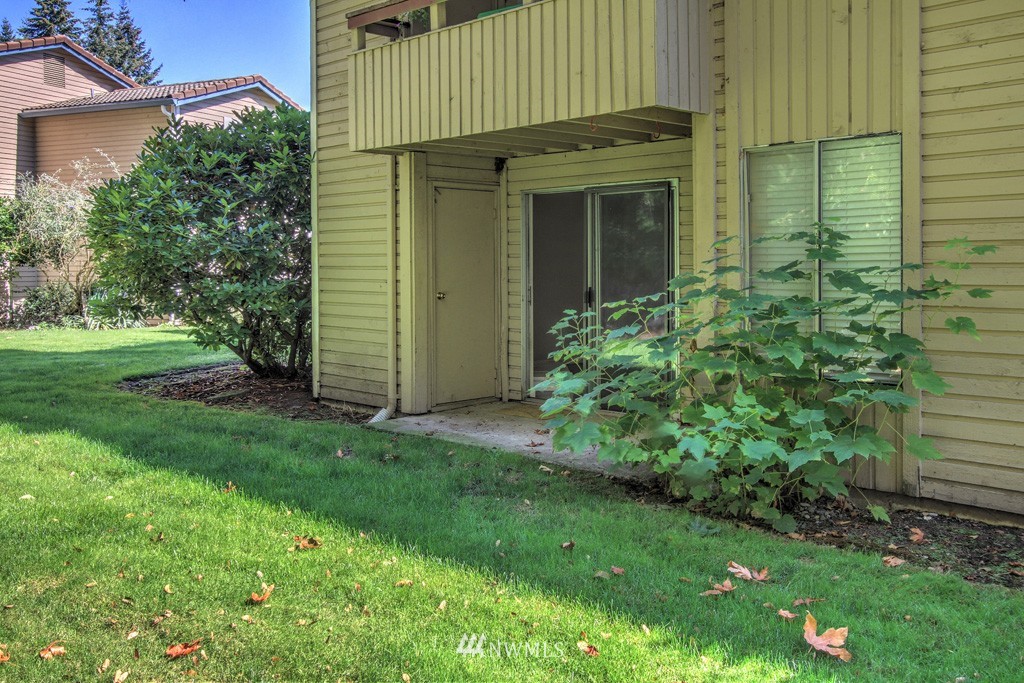 17533 Southeast 149th Street, Unit A6 Renton, WA 98058 - Photo 2 of 16 Gallery Image 2