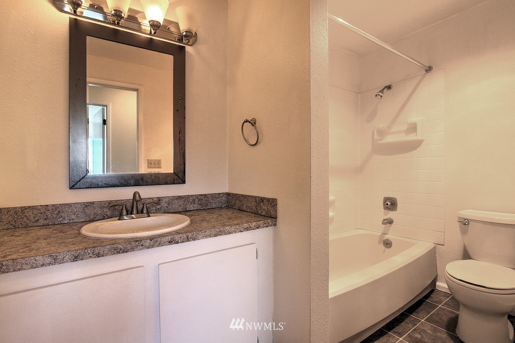 17533 Southeast 149th Street, Unit A6 Renton, WA 98058 - Photo 12 of 16 Gallery Image 12