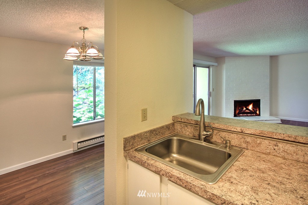 17533 Southeast 149th Street, Unit A6 Renton, WA 98058 - Photo 6 of 16 Gallery Image 6