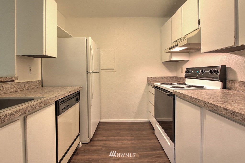 17533 Southeast 149th Street, Unit A6 Renton, WA 98058 - Photo 7 of 16 Gallery Image 7