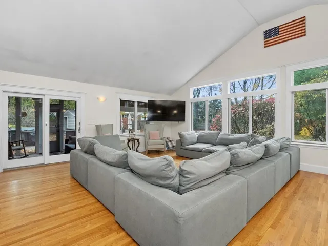 $1,595,000 | 49 Lincoln Street, Waltham, MA 02451