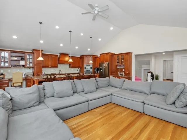 $1,595,000 | 49 Lincoln Street, Waltham, MA 02451