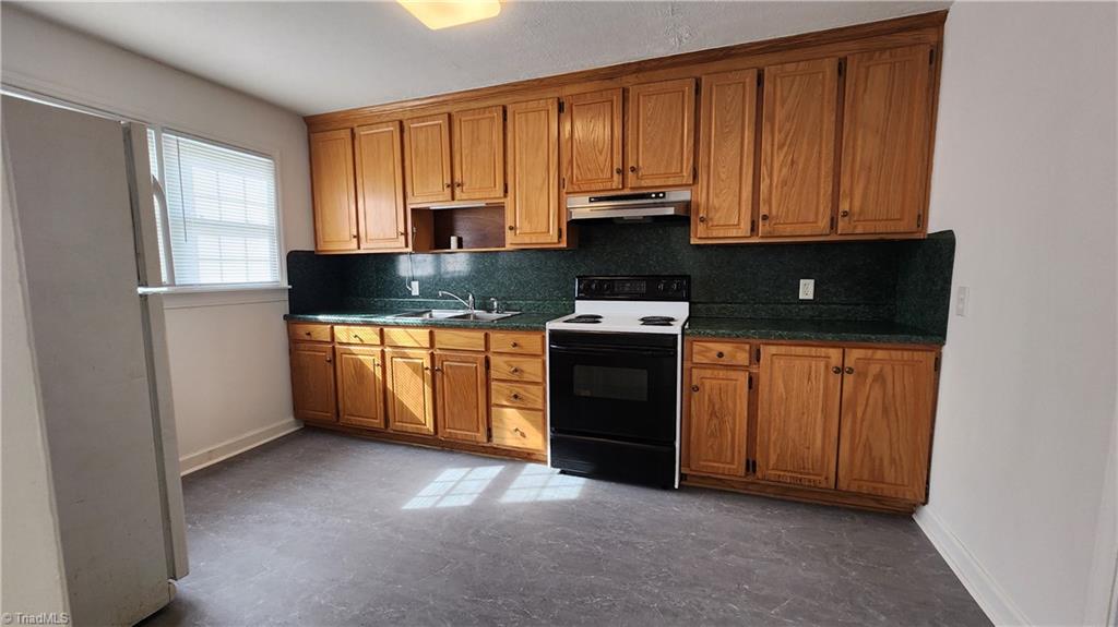 1141 Fieldcrest Road Eden, NC 27288 - Photo 15 of 18