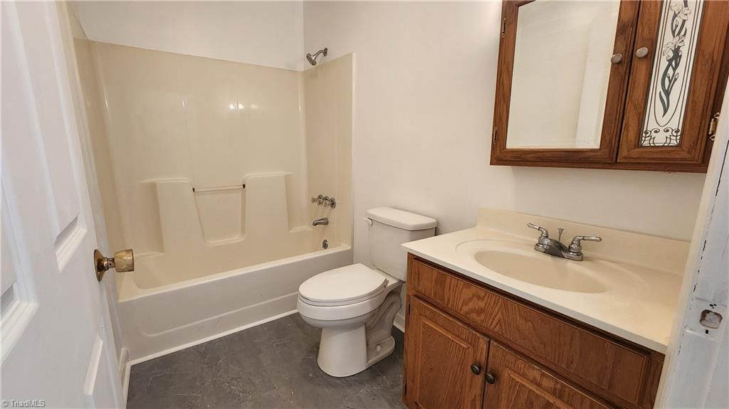 1141 Fieldcrest Road Eden, NC 27288 - Photo 8 of 18