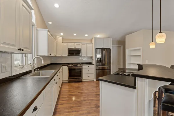 $390,000 | 52060 Falcon Chase Drive, Granger, IN 46530