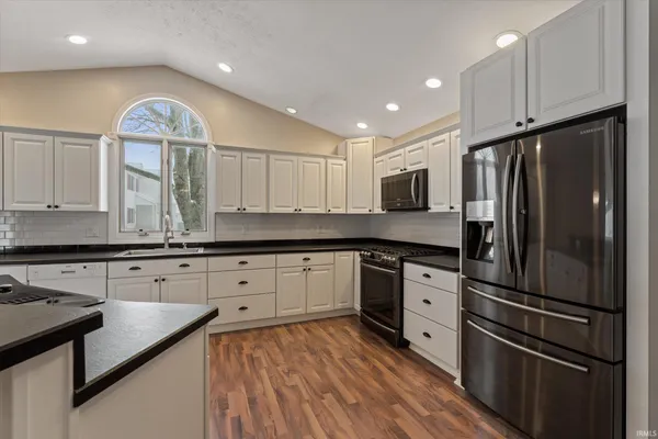 $390,000 | 52060 Falcon Chase Drive, Granger, IN 46530