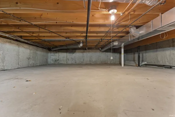 $390,000 | 52060 Falcon Chase Drive, Granger, IN 46530