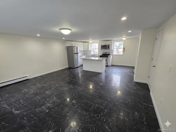 $2,700 | 28 Hasbrouck Street, Newburgh, NY 12550