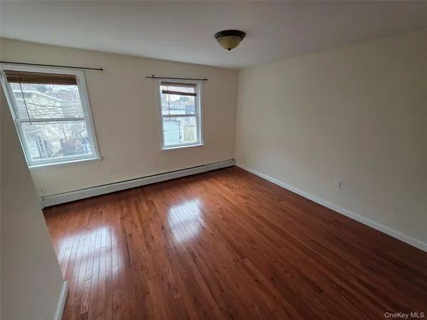 $2,700 | 28 Hasbrouck Street, Newburgh, NY 12550