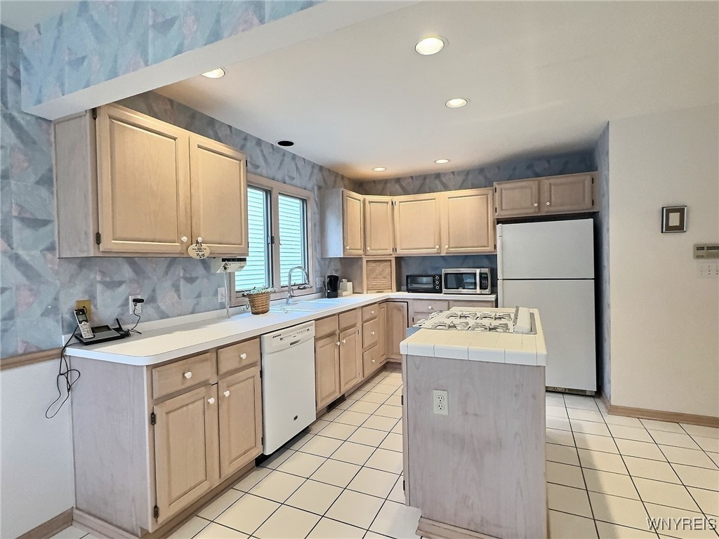 8 Eagles Trace Amherst, NY 14221 - Photo 11 of 29