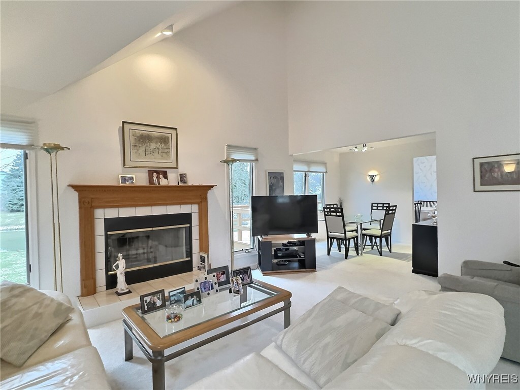 8 Eagles Trace Amherst, NY 14221 - Photo 5 of 29