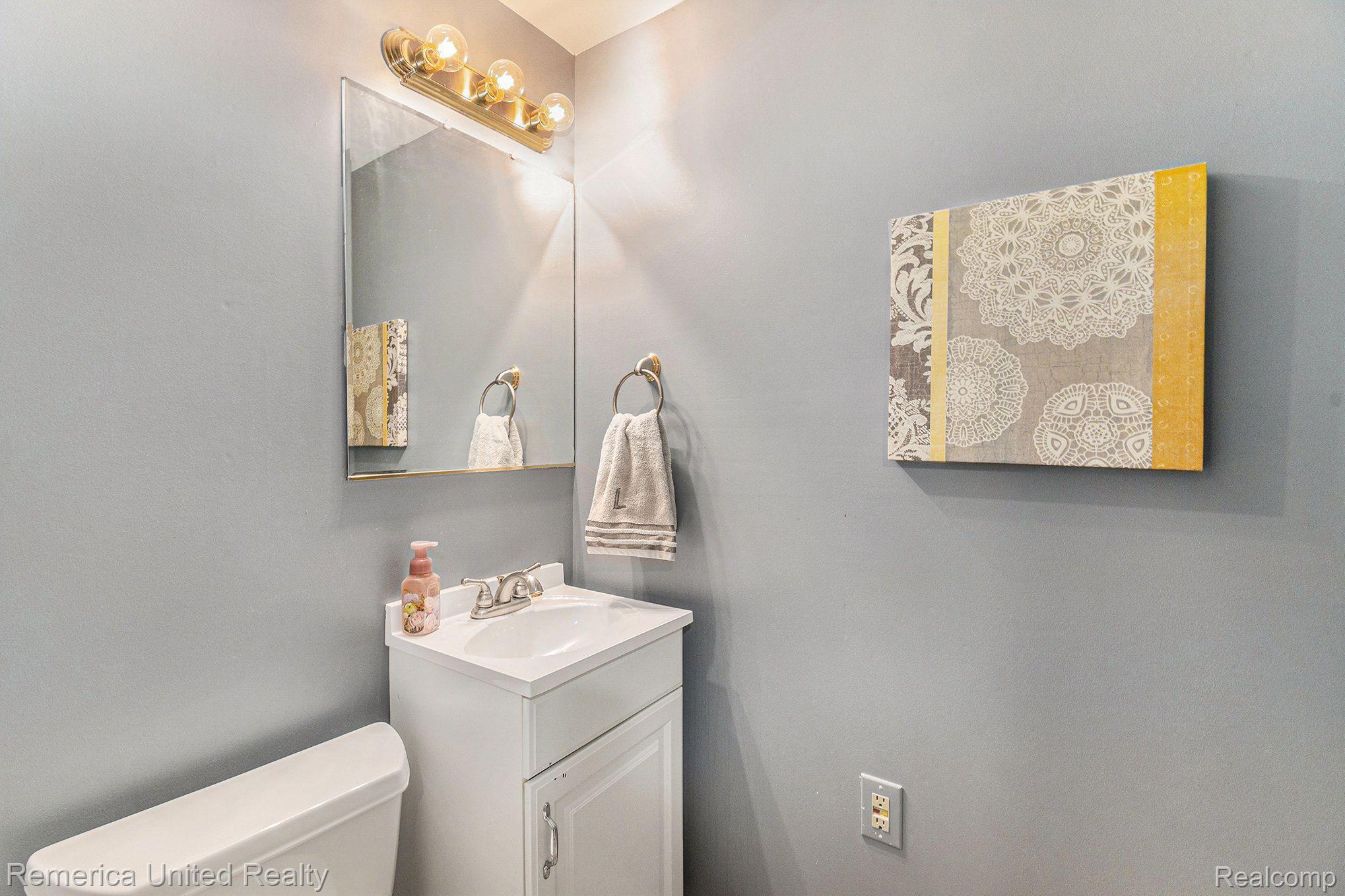 1375 Thorn Ridge Drive Howell, MI 48843 - Photo 22 of 37 Gallery Image 22