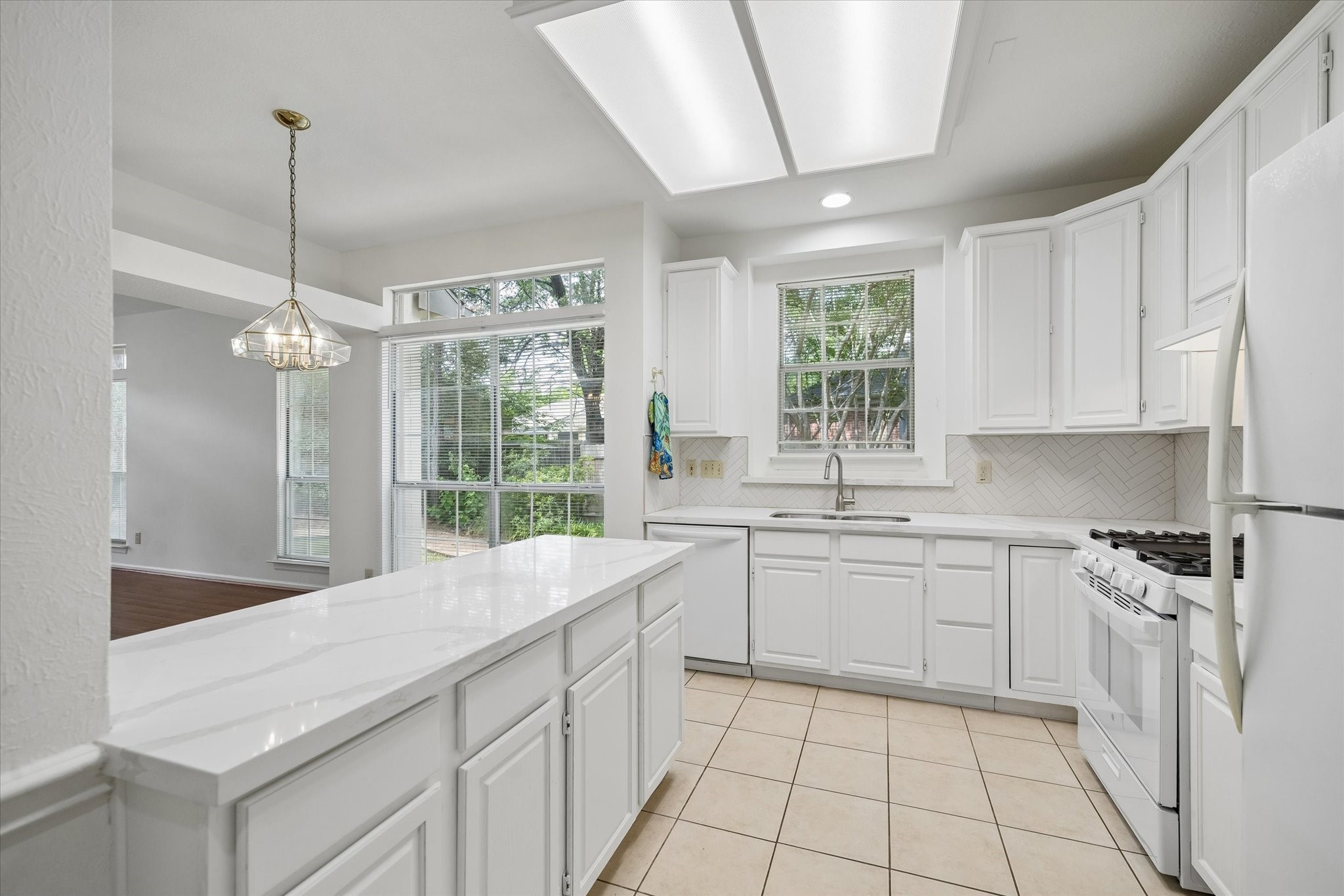 88 Laughing Brook Court Spring, TX 77380 - Photo 6 of 27