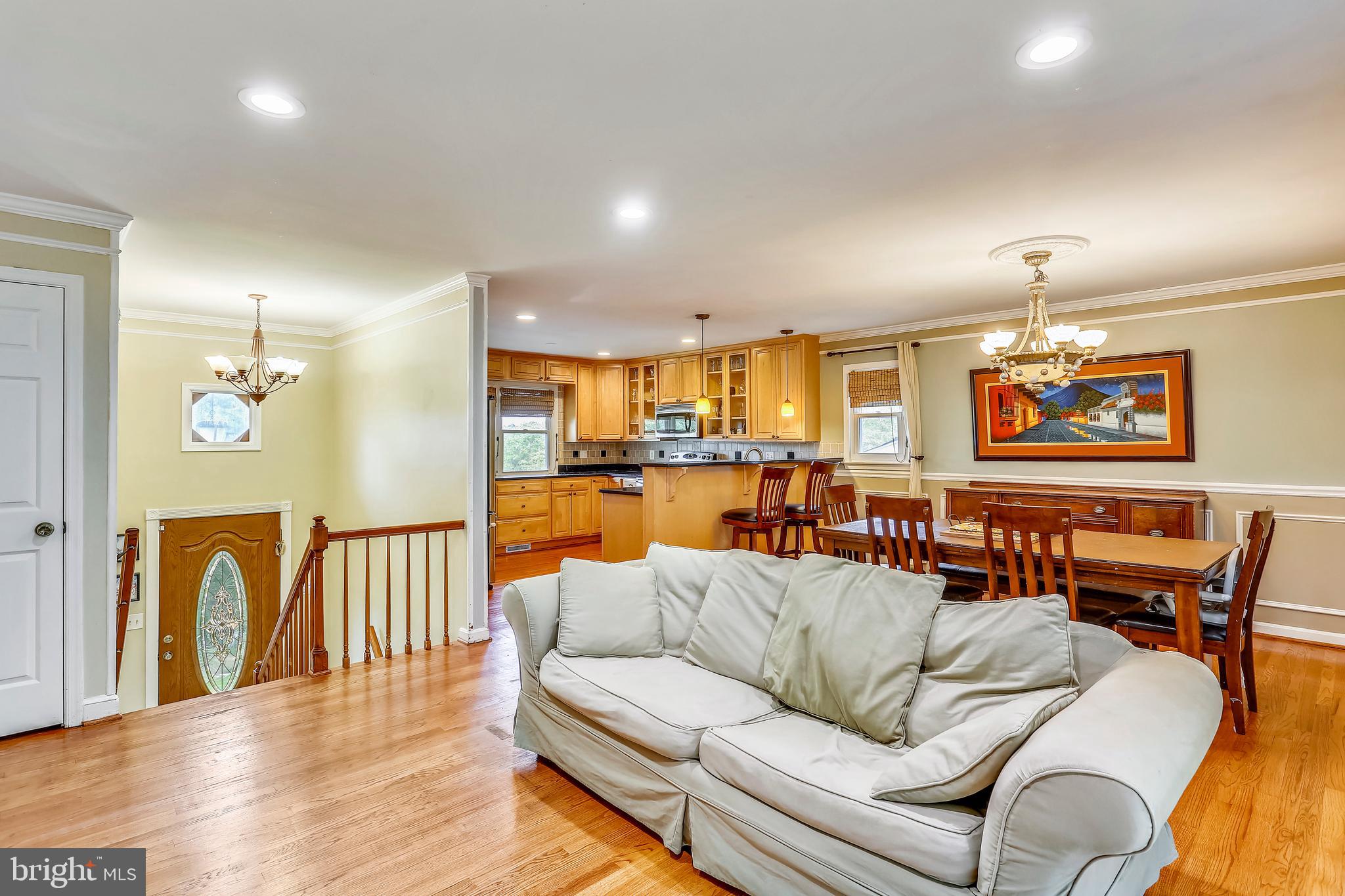 23817 Stringtown Road Clarksburg, MD 20871 - Photo 11 of 48 Living Room
