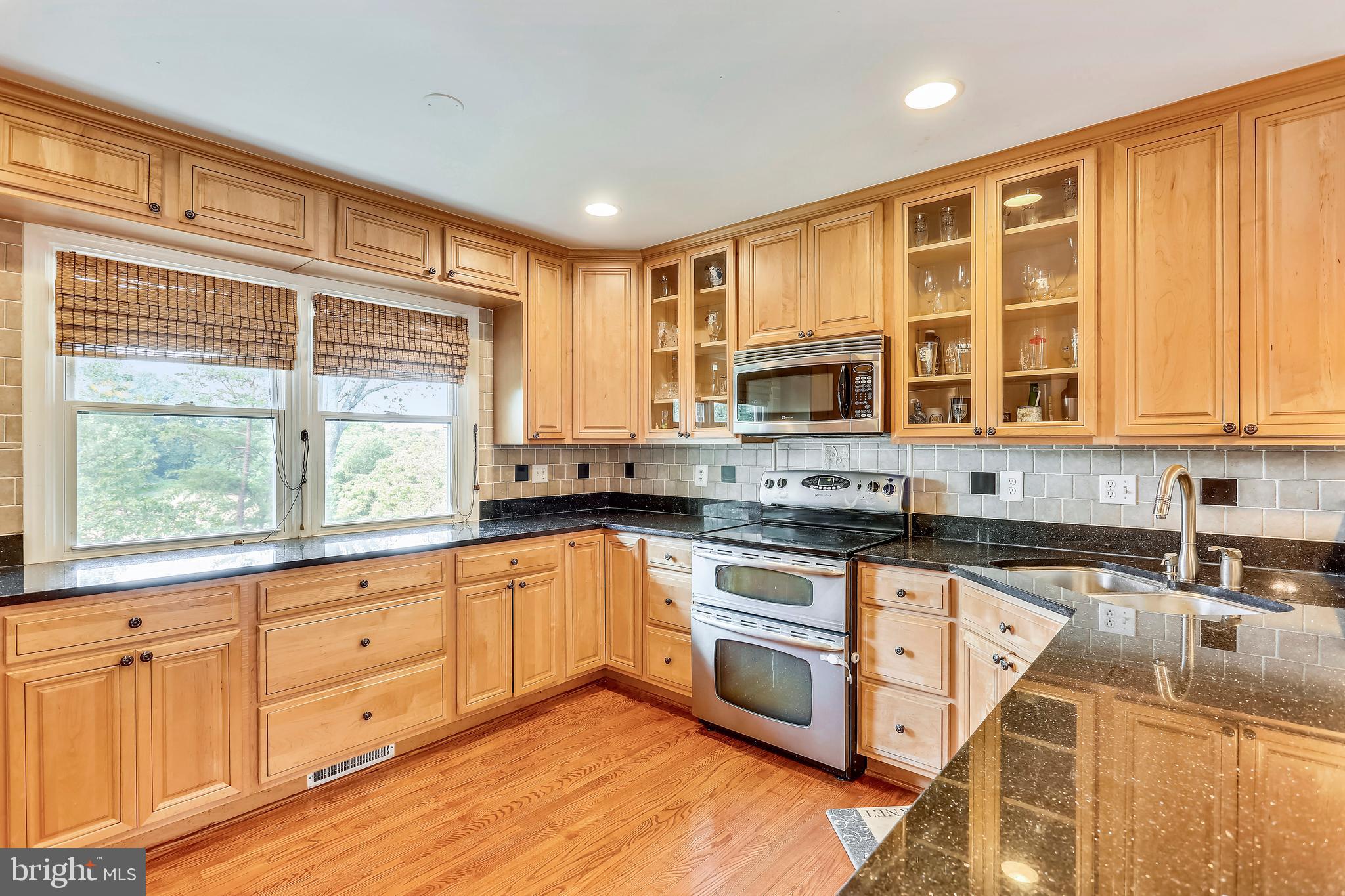 23817 Stringtown Road Clarksburg, MD 20871 - Photo 4 of 48 Kitchen
