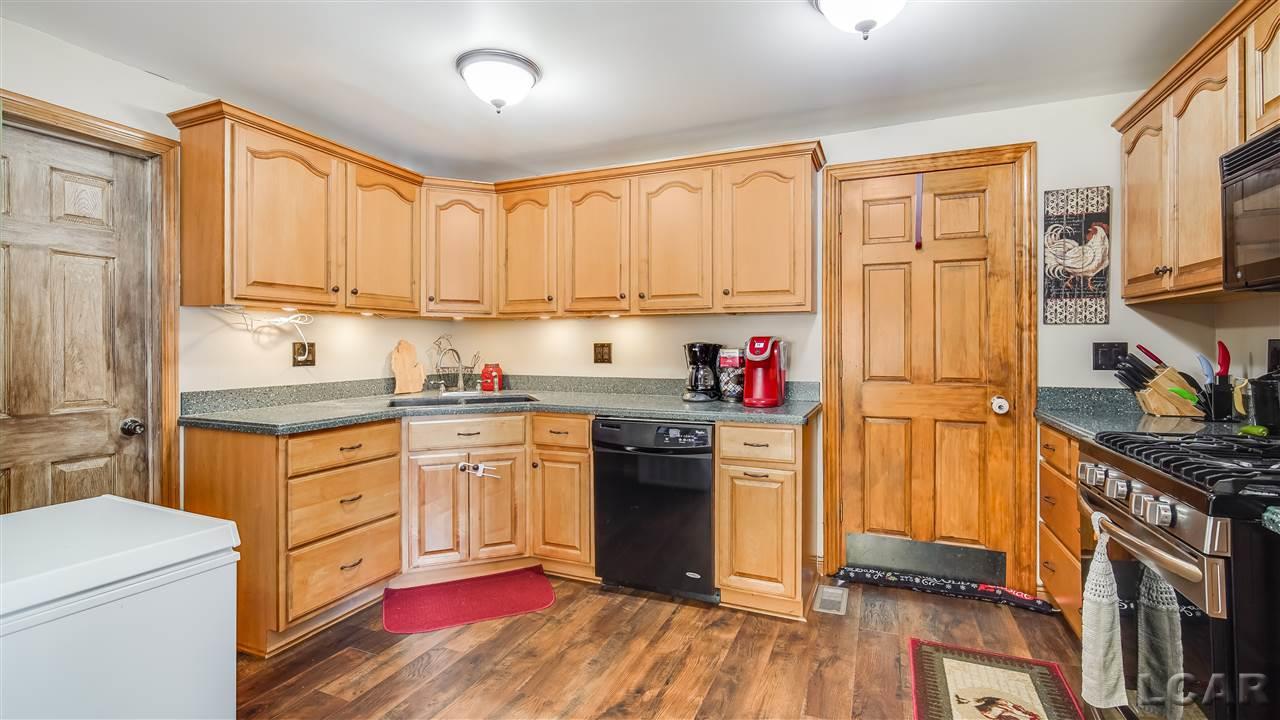 428 Lake Street Addison, MI 49220 - Photo 13 of 29 50016338-12.JPG