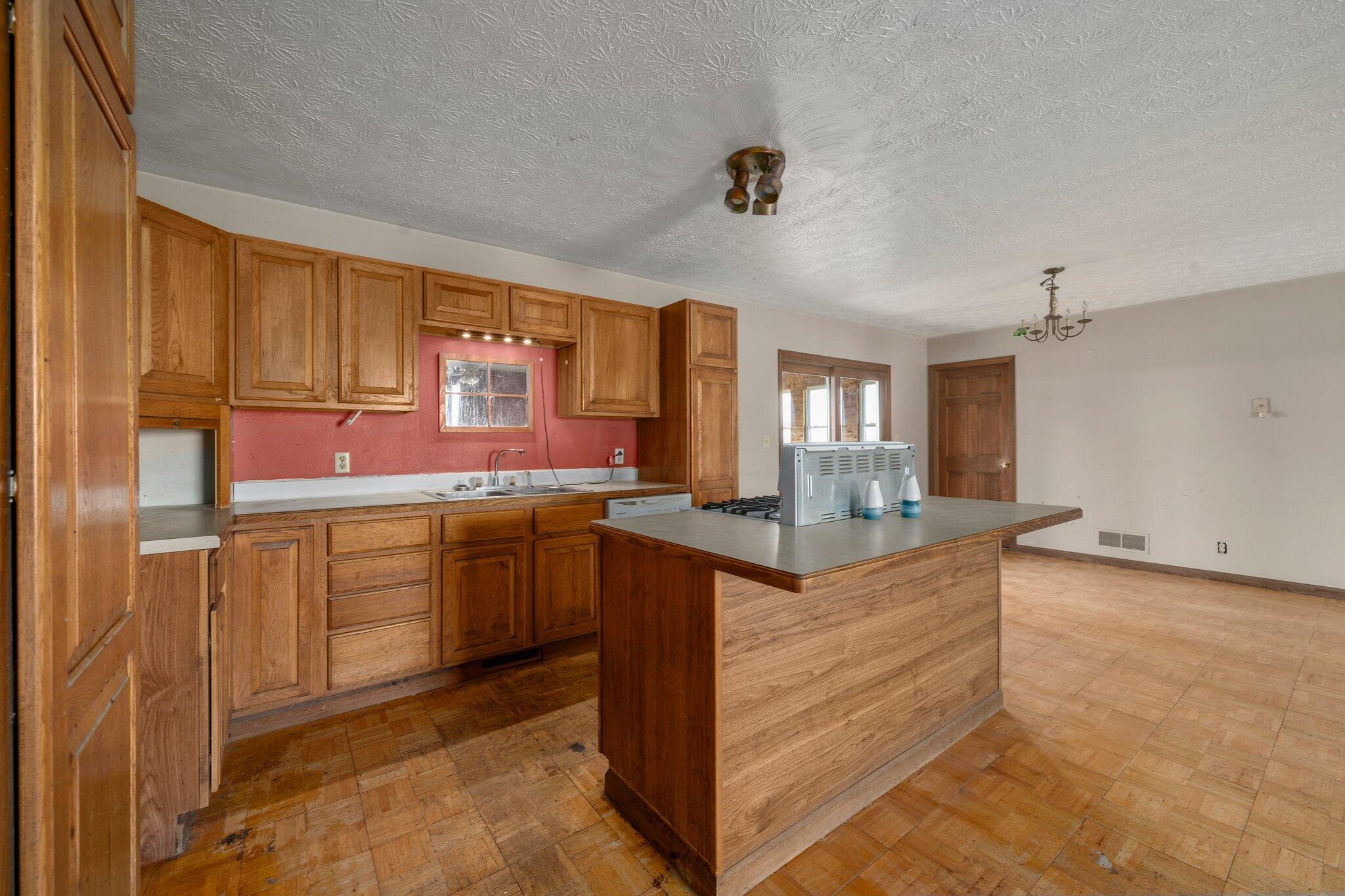 5269 McLean Mill Road Circleville, OH 43113 - Photo 17 of 56 Kitchen 5