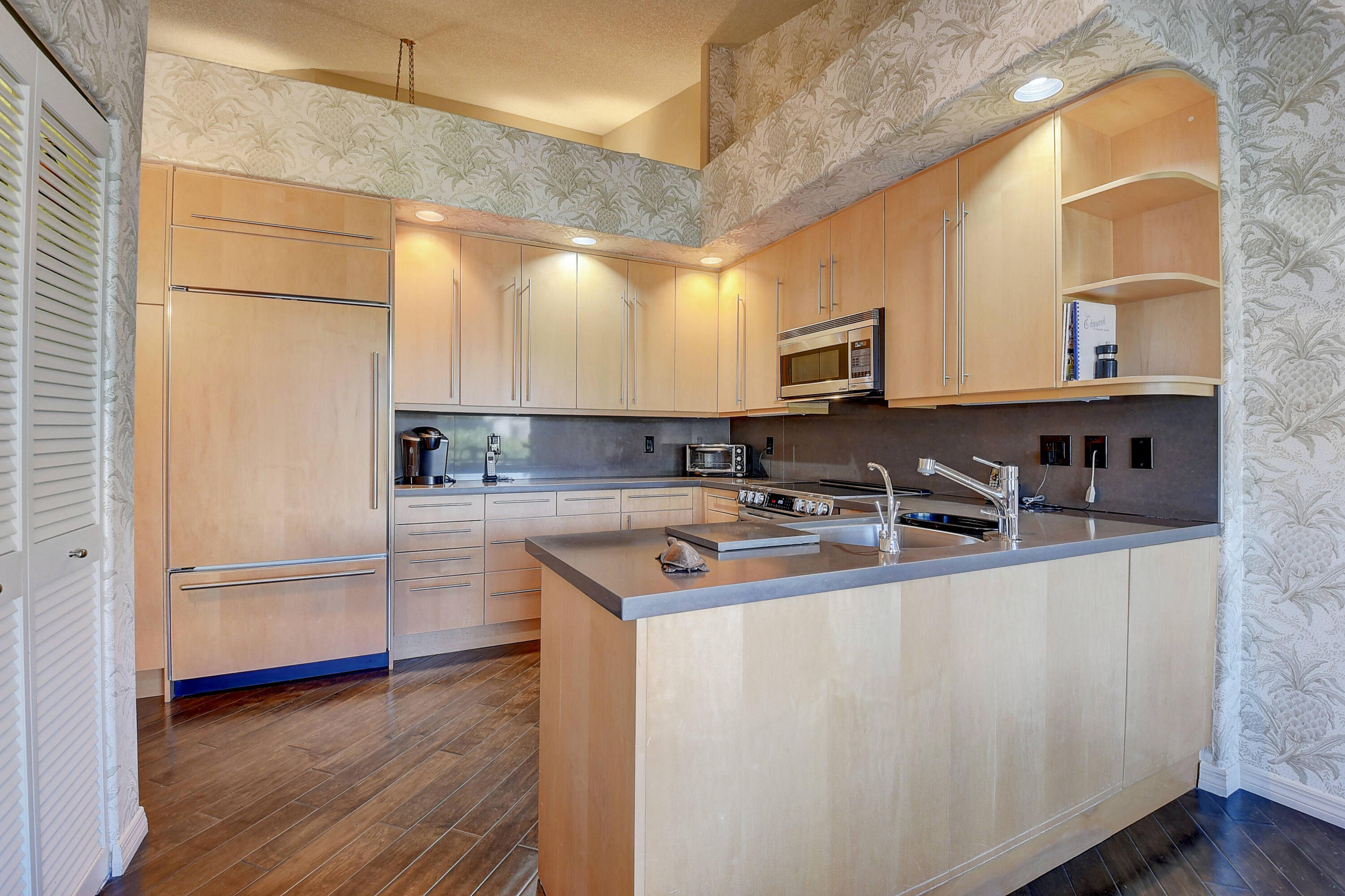 21174 Clubside Drive, Unit B Boca Raton, FL 33434 - Photo 11 of 83 DSC_7329_30_31_32_33