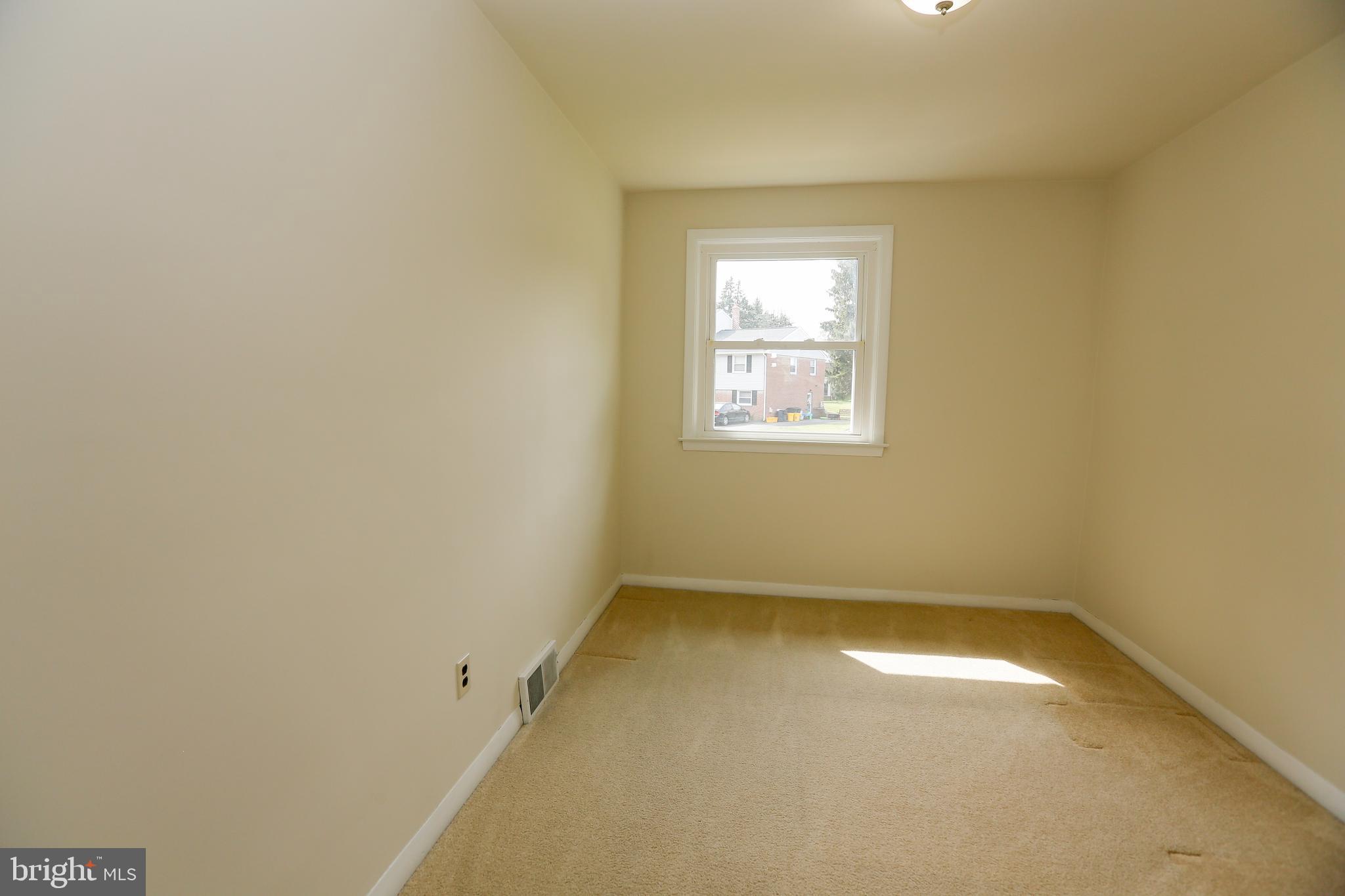 578 Maddock Road Springfield, PA 19064 - Photo 16 of 27 Bedroom