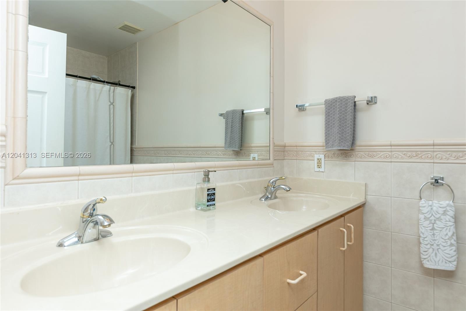 5760 Southwest 51st Street Miami, FL 33155 - Photo 28 of 37